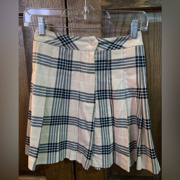 H&M Pleated Plaid Skirt - Picture 1 of 2